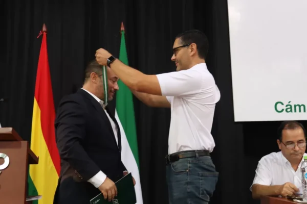 IBCE RECIBE LA MÁXIMA CONDECORACIÓN DE LA CÁMARA AGROPECUARIA DEL ORIENTE