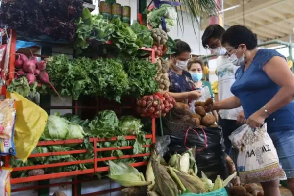 EN EL PRIMER DÍA DE ABASTECIMIENTO SE VIERON INCREMENTADOS LOS PRECIOS DE ALGUNOS PRODUCTOS