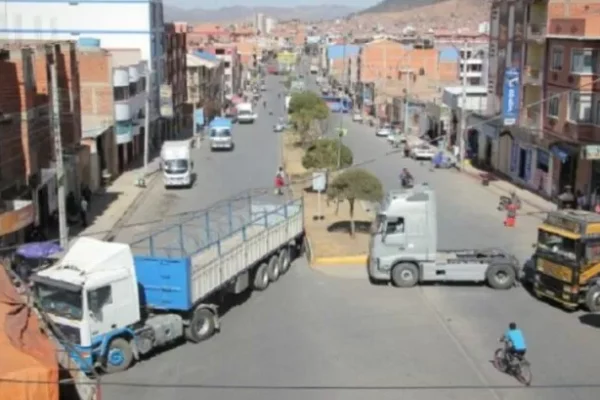 CHOFERES CONFIRMAN PARO Y BLOQUEOS ESTE MARTES EN SUCRE