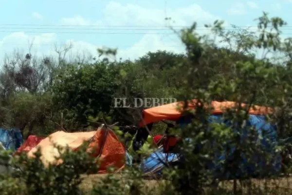 PESE A LA PAUSA AMBIENTAL EN LA ZONA DE LAS LOMAS DE ARENA, HAY MAQUINARIA OPERANDO EN LOS PREDIOS AVASALLADOS