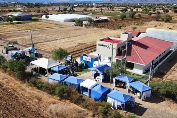 INAUGURAN LABORATORIO DE BIOTECNOLOGÍA PARA PRODUCCIÓN DE FRUTALES