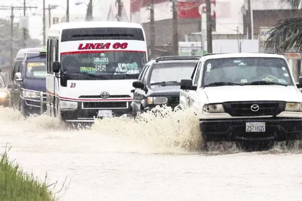 ACTIVAN PLAN DE CONTINGENCIA POR LA ÉPOCA DE LLUVIAS EN LA CIUDAD