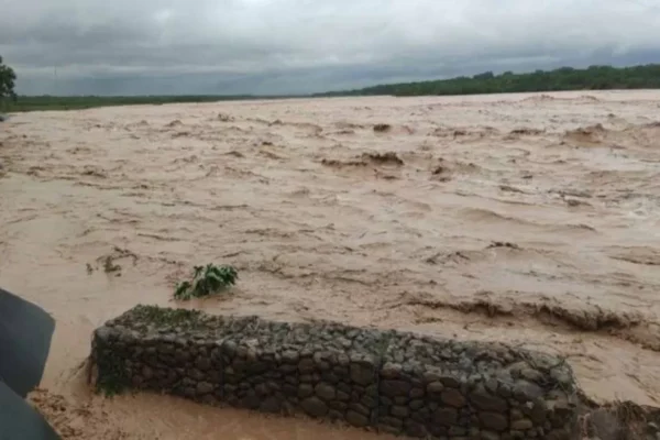 LANZAN ALERTA NARANJA POR LLUVIAS Y POSIBLE DESBORDE DE LOS RÍOS