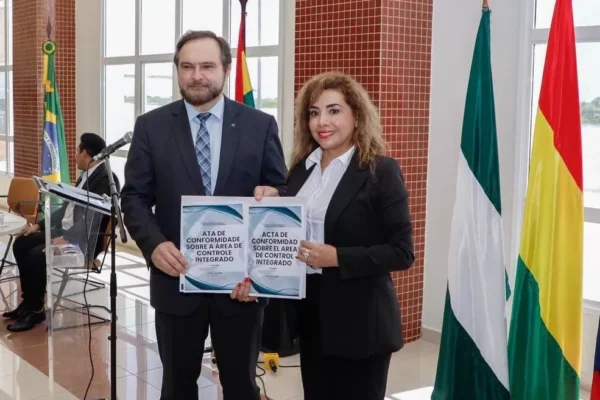 ADUANAS DE BRASIL Y BOLIVIA FIRMAN ACUERDO PARA MAYOR FLUIDEZ EN LAS EXPORTACIONES E IMPORTACIONES