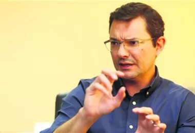 FERNANDO HURTADO: “CUANDO INICIÓ LA CAÍDA DE RESERVAS AUMENTARON LOS CUPOS EN VEZ DE LIBERAR EXPORTACIONES