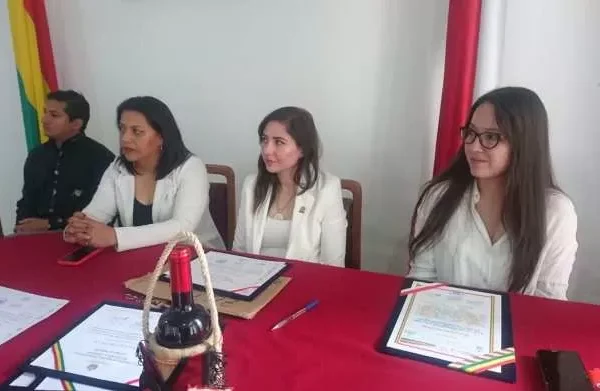 PRODUCTORES DE TARIJA ESTÁN CAMBIANDO CULTIVOS DE UVA POR PAPA DEBIDO A PÉRDIDAS