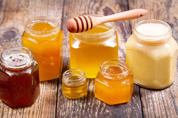PORONGO PROMETE UN DOMINGO DULCE CON LA 5TA FERIA DE LA MIEL ECOLÓGICA