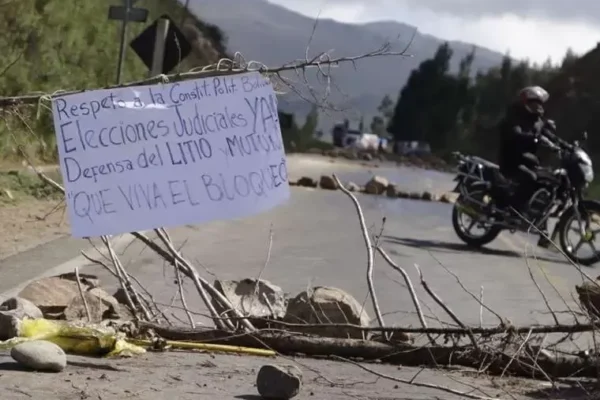 EN 14 DÍAS DE BLOQUEOS SE PERDIÓ ALREDEDOR DEL 2% DEL PIB, SEGÚN ANALISTA