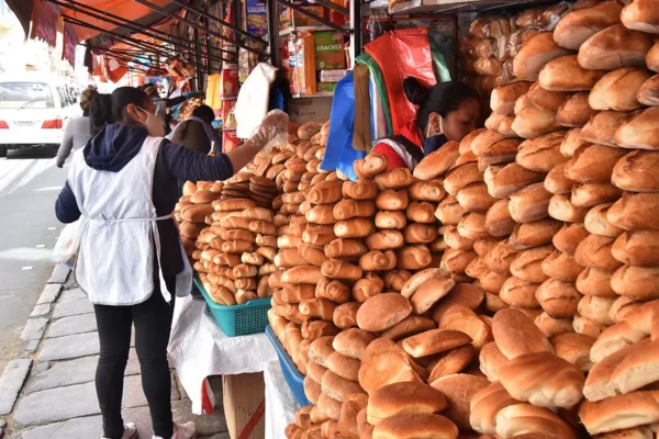 LA PAZ: PANIFICADORES SE DECLARAN EN EMERGENCIA Y ADVIERTEN CON SUBIR EL PRECIO DEL PAN