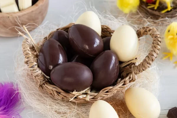 Temperaturas elevadas, lluvias y sequías: así es como el cambio climático amenaza el chocolate para Pascua
