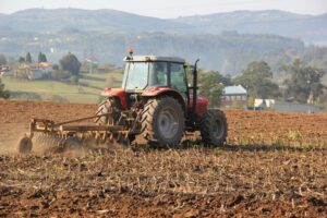 Agendan para mayo remate de maquinaria agrícola recuperada en Santa Cruz
