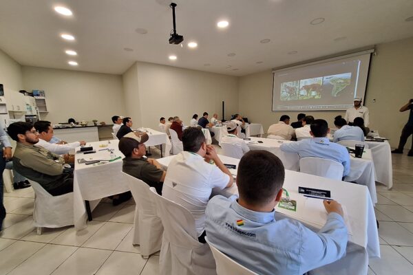 TotalMind realizó curso técnico sobre el sobre el «Manejo Total de Pasturas»