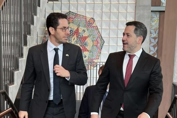 Paraguay: Latorre y encargado de Negocios de EEUU abordan la exportación de carne paraguaya